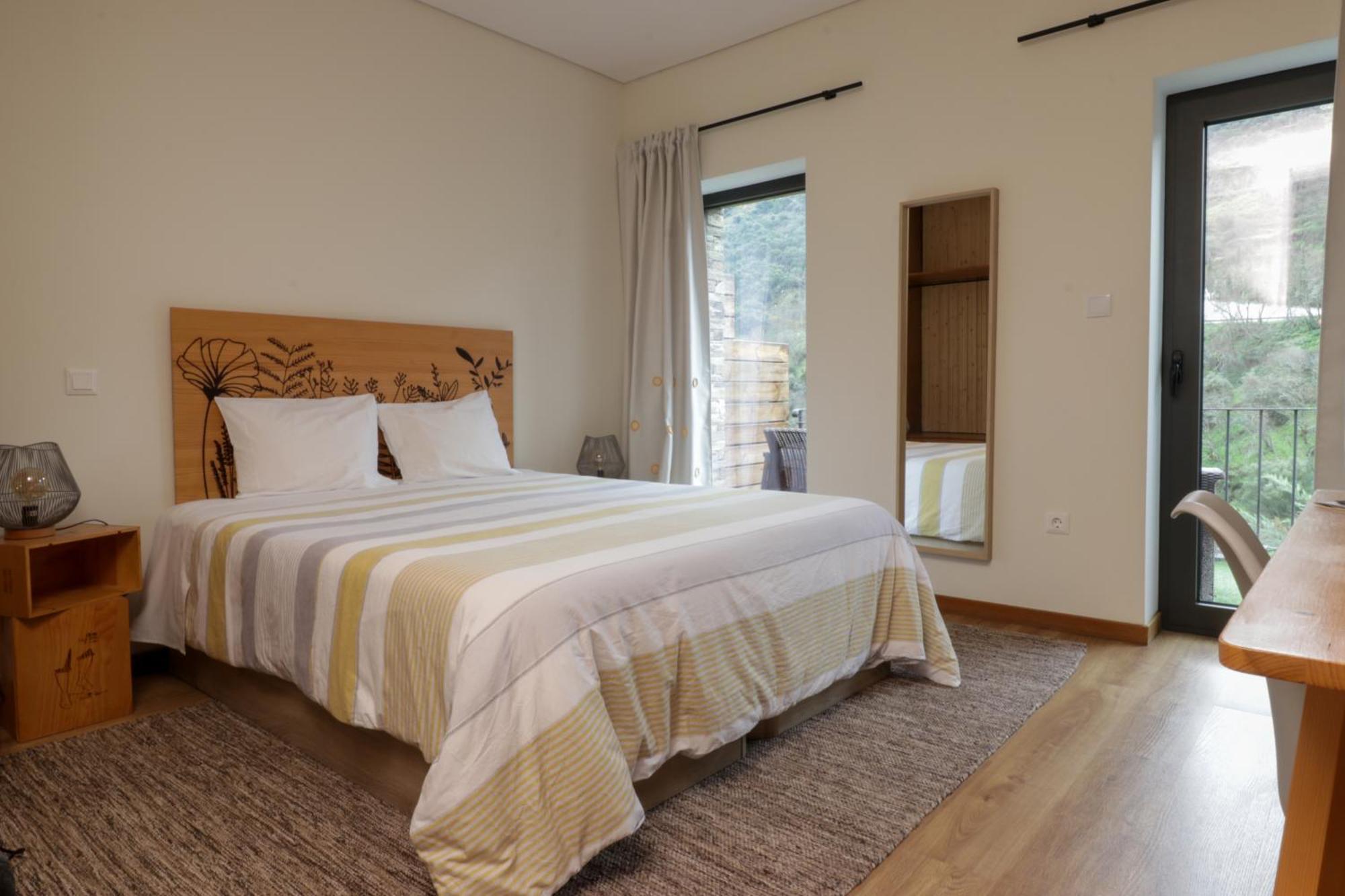 Dois Lagares House Bed and Breakfast Pinhão Exteriör bild
